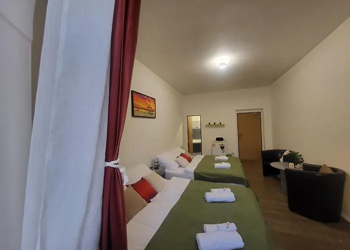 بيت ضيافة Nefrit Garni & Bar