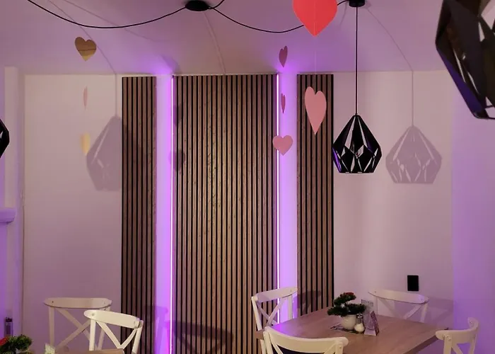 Nefrit Garni&bar 3*